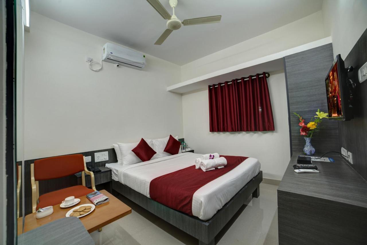 Sm Royal Suites - Hotel Near Kempegowda International Airport Bangalore Devanahalli Exterior photo